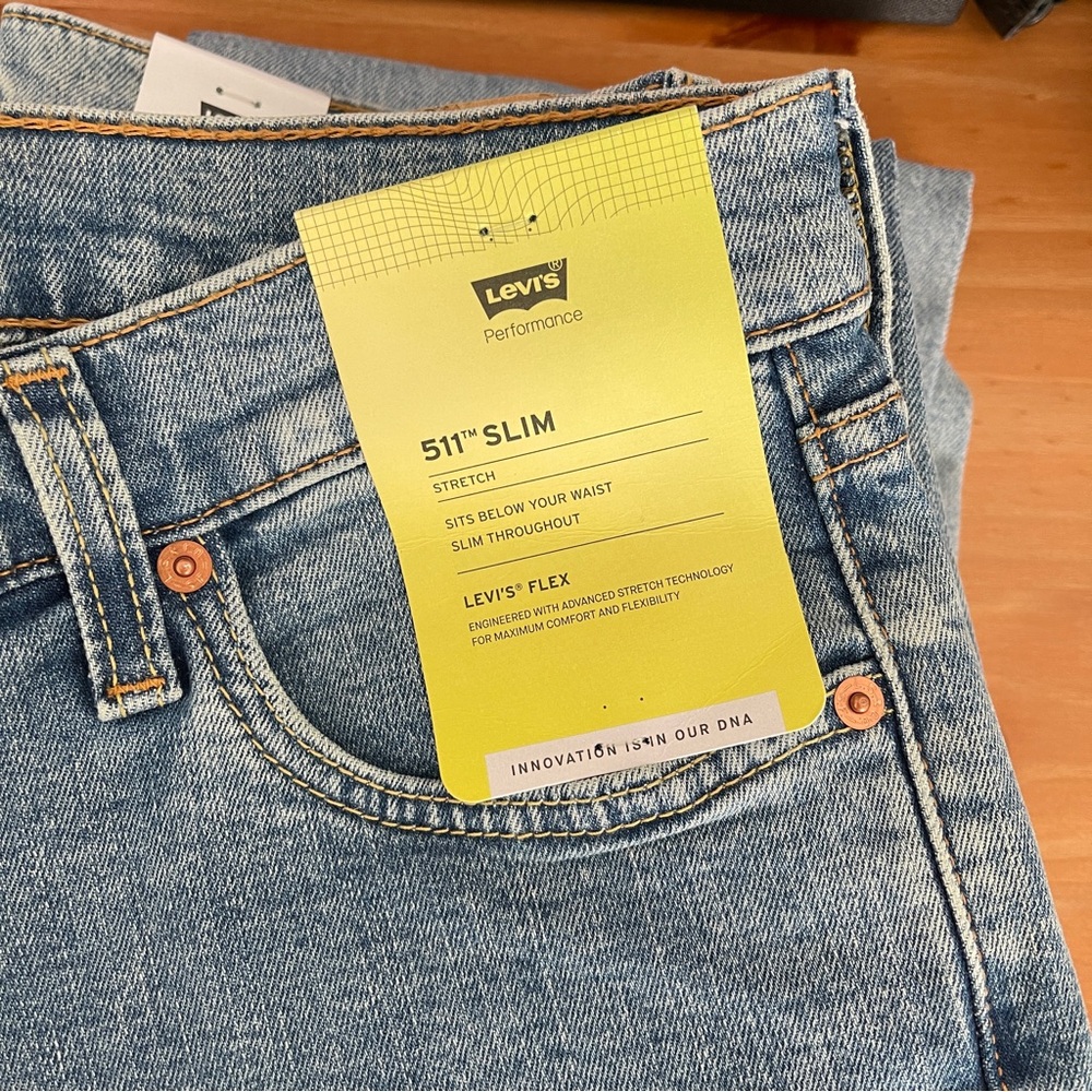 SLIM LEVIS 511 JEANS